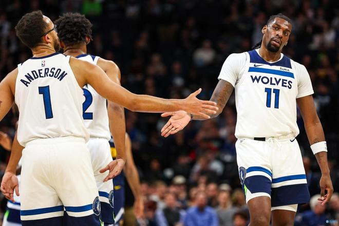 邓肯在防守 邓肯在防守