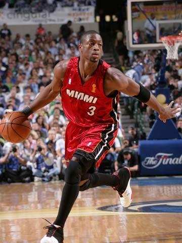 截然不同的 截然不同的