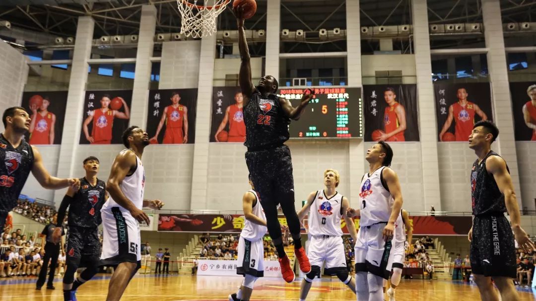 当比分胶着